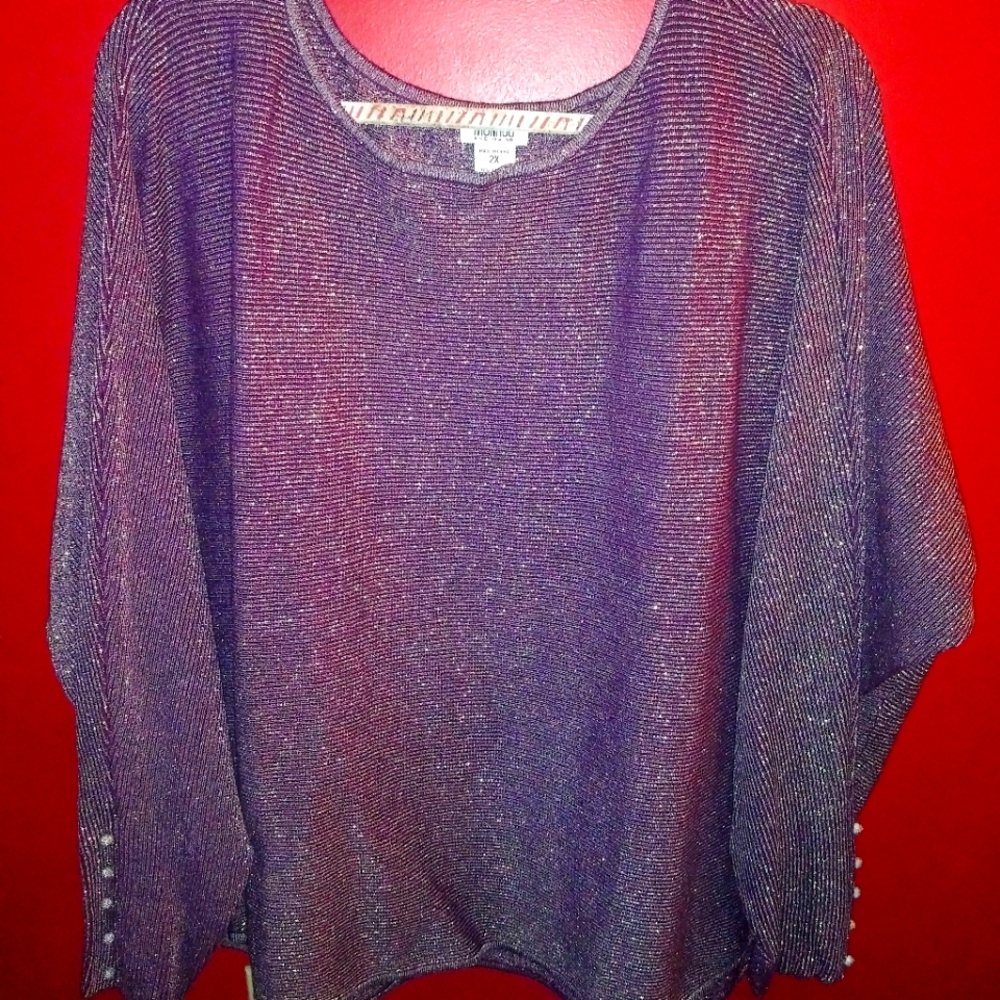 Top/Deep Purple/Shimmering/Sleeve Buttons